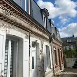 Holiday home Yport, Maison De Pecheur Avec Jolie Terrasse. Yport