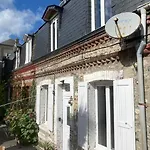 Holiday home Yport, Maison De Pecheur Avec Jolie Terrasse. *