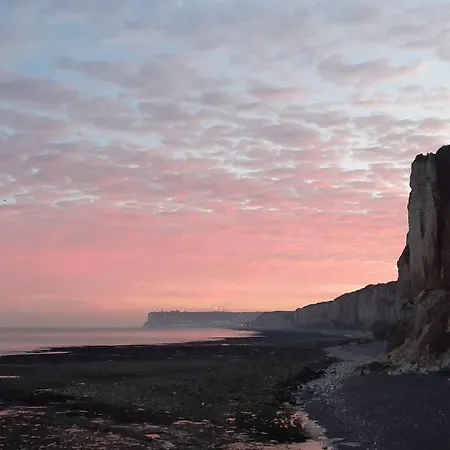 Yport, Maison De Pecheur Avec Jolie Terrasse. * Yport