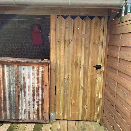 Yport, Maison De Pecheur Avec Jolie Terrasse. * Yport